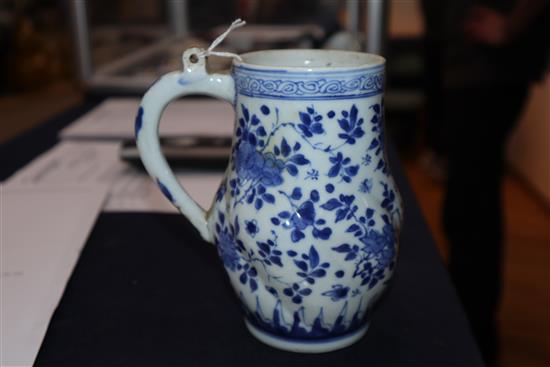 A Chinese blue and white tankard, Kangxi period height 14cm